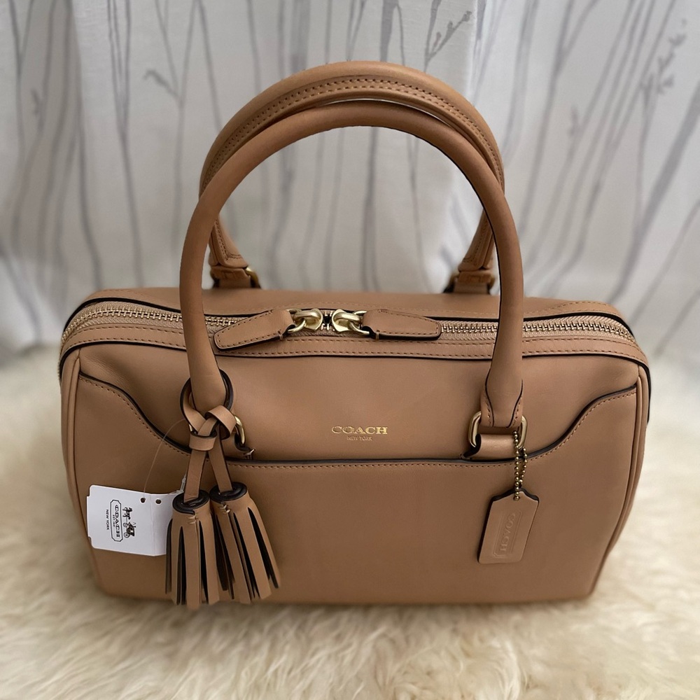 Coach Legacy Leather Bag - Picture 4 of 17